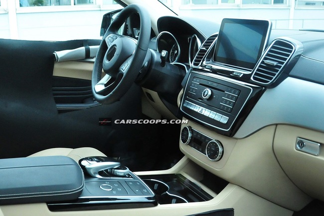 Lộ diện nội thất của Mercedes-Benz MLC Coupe SUV mới 1